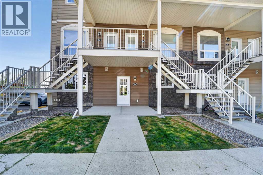 28, 45 Keystone Terrace W, Lethbridge, Alberta  T1J 5B8 - Photo 2 - A2310727