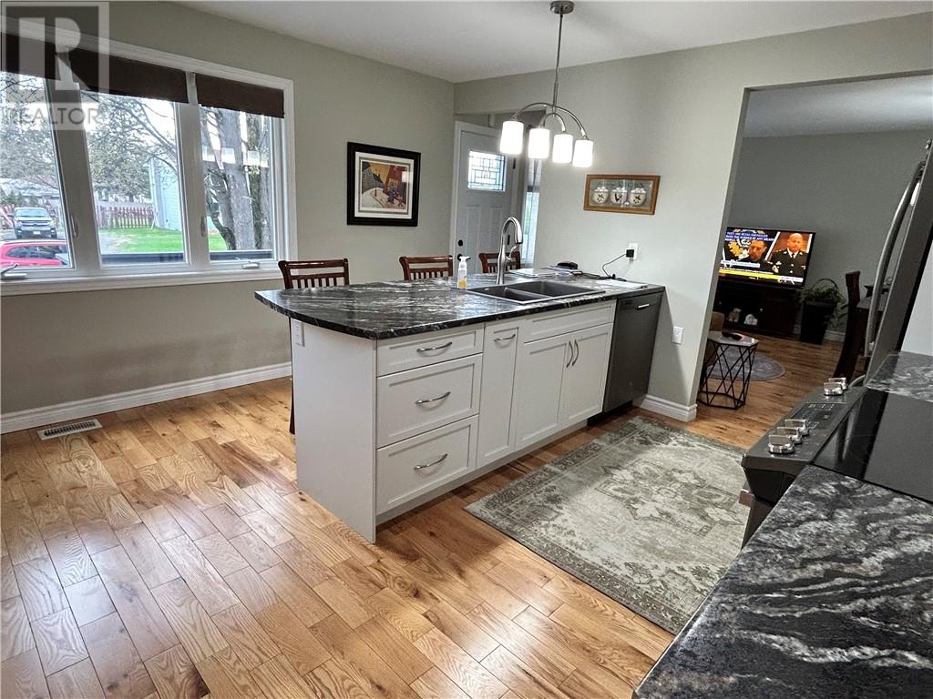 3840 Harold Crescent, Val Caron, Ontario  P3N 1J2 - Photo 8 - 2127899