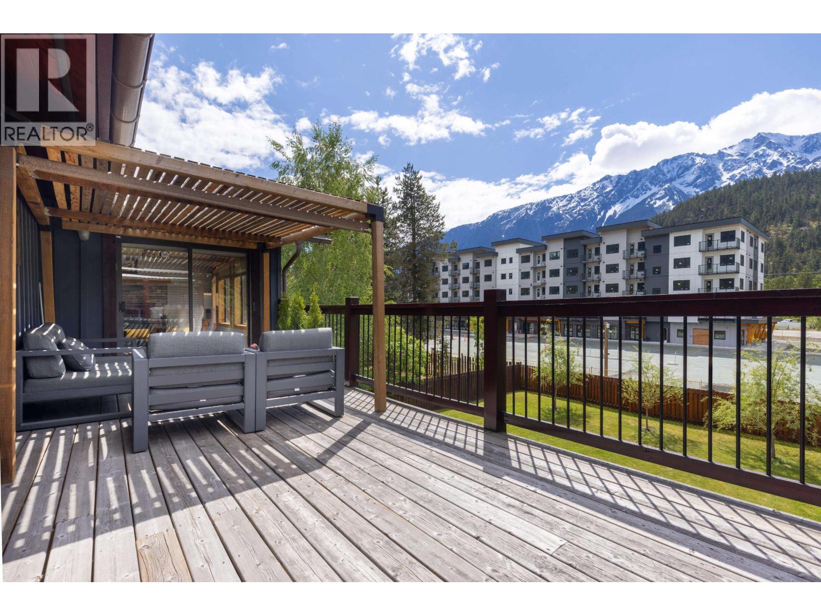 1482 Balsam Street, Pemberton, British Columbia  V0N 2L0 - Photo 12 - R3125367