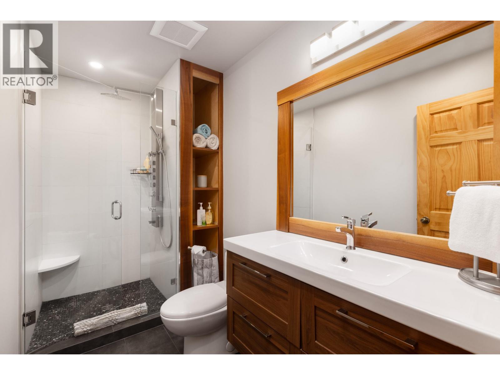 1482 Balsam Street, Pemberton, British Columbia  V0N 2L0 - Photo 21 - R3125367