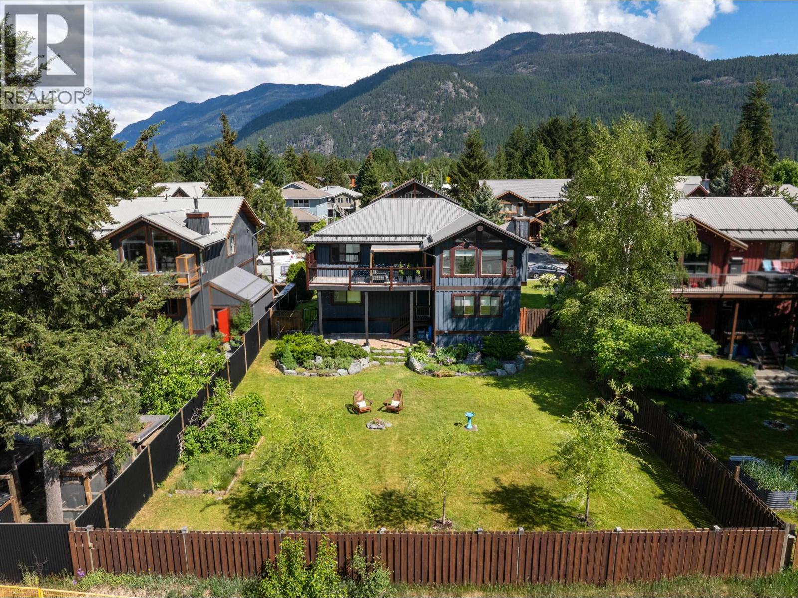 1482 Balsam Street, Pemberton, British Columbia  V0N 2L0 - Photo 38 - R3125367