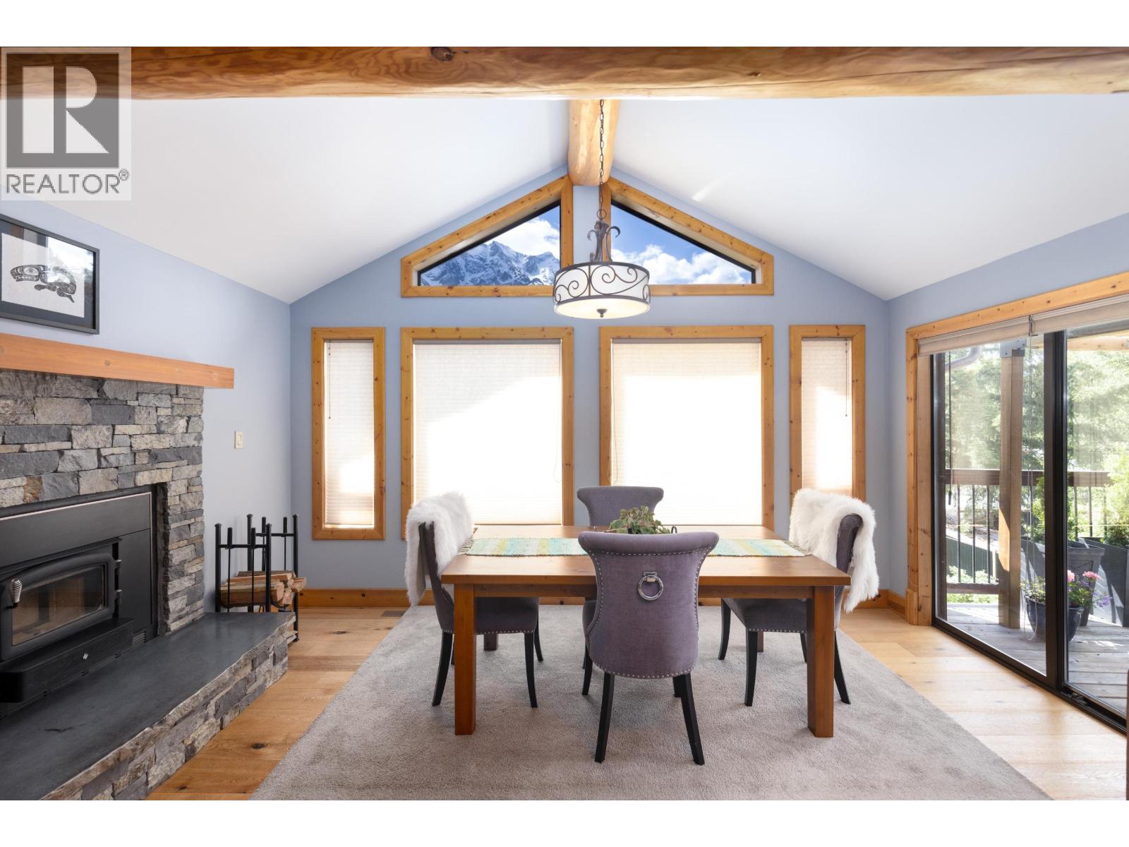 1482 Balsam Street, Pemberton, British Columbia  V0N 2L0 - Photo 6 - R3125367
