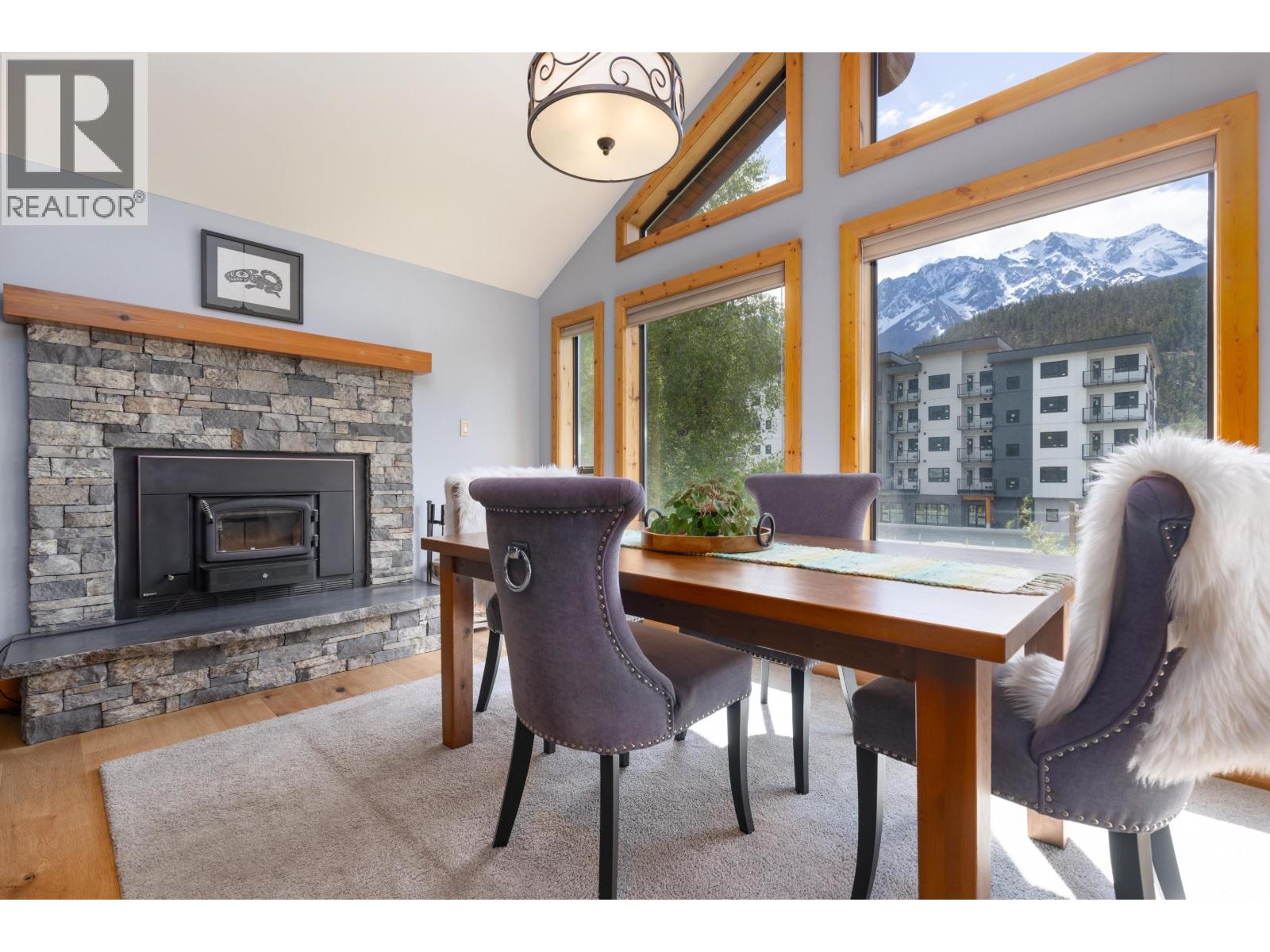 1482 Balsam Street, Pemberton, British Columbia  V0N 2L0 - Photo 7 - R3125367