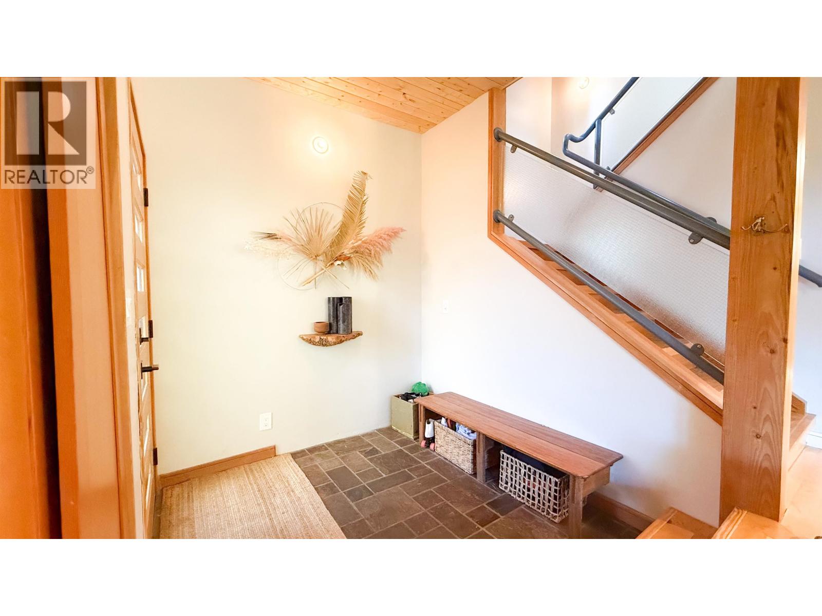 901 Windjammer Road, Bowen Island, British Columbia  V0N 1G2 - Photo 9 - R3125405