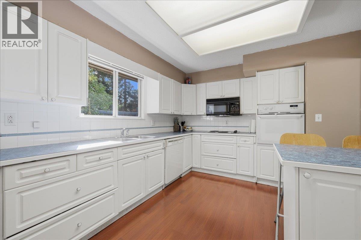 12014 208 Street, Maple Ridge, British Columbia  V2X 4W8 - Photo 11 - R3125414