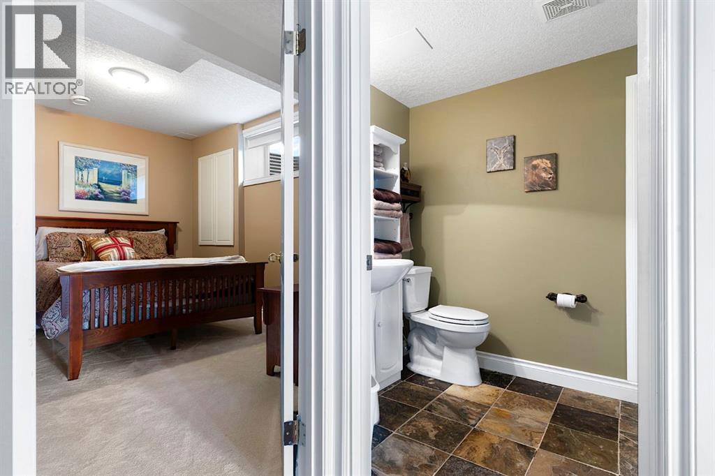 127 Gleneagles Terrace, Cochrane, Alberta  T4C 1W6 - Photo 34 - A2310227