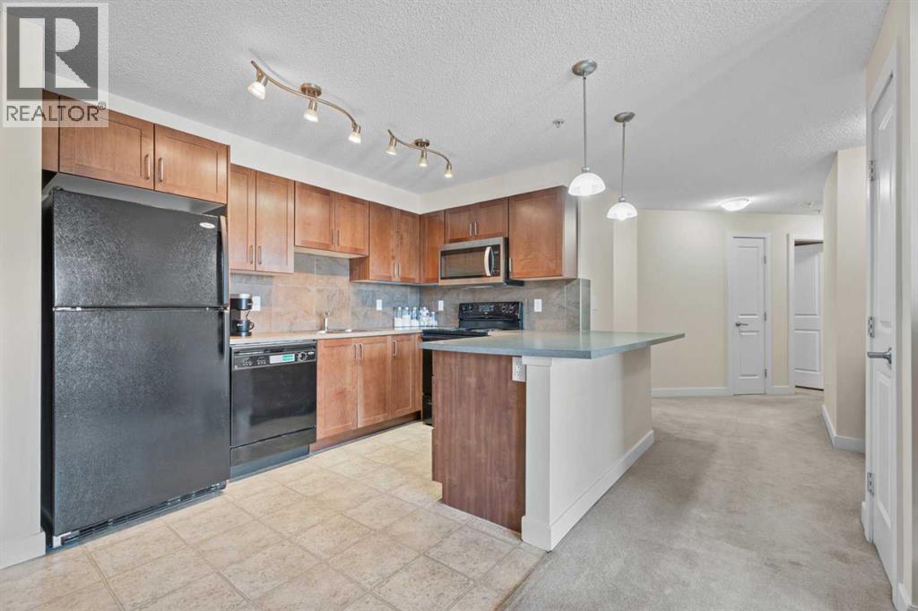 201, 162 Country Village Circle NE, Calgary, Alberta  T3K 0E6 - Photo 11 - A2310385