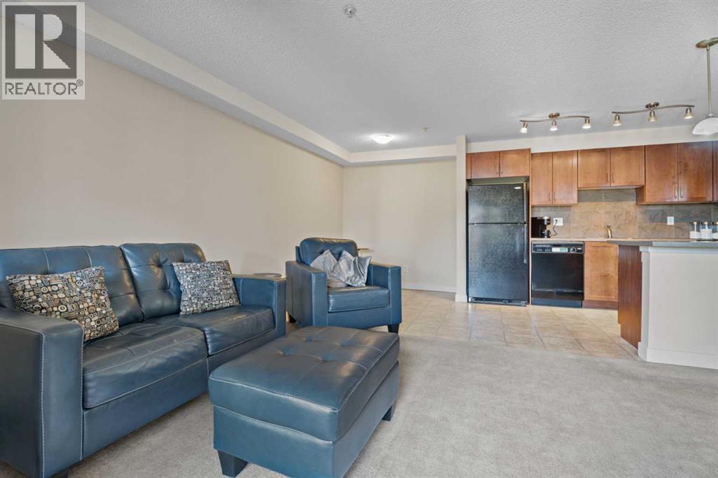 201, 162 Country Village Circle NE, Calgary, Alberta  T3K 0E6 - Photo 19 - A2310385