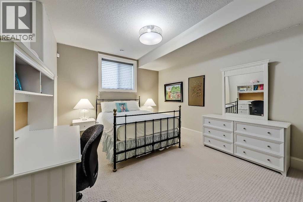 85 Rockcliff Heights NW, Calgary, Alberta  T3G 0C7 - Photo 40 - A2311582