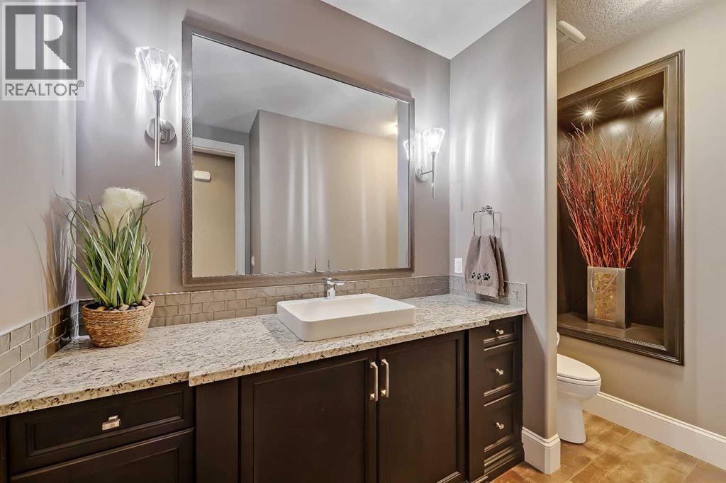 85 Rockcliff Heights NW, Calgary, Alberta  T3G 0C7 - Photo 17 - A2311582