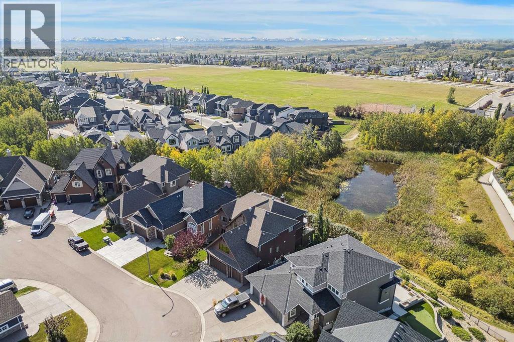 85 Rockcliff Heights NW, Calgary, Alberta  T3G 0C7 - Photo 3 - A2311582