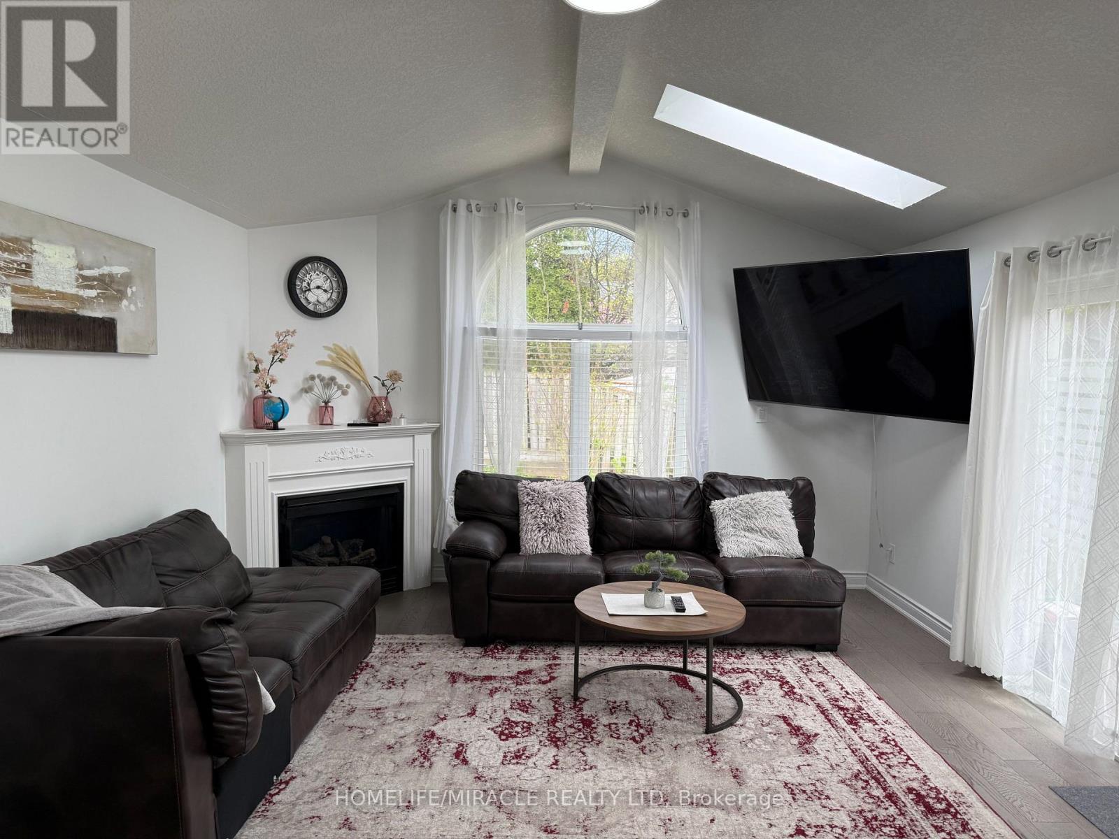 100 ANGLEROCK DRIVE, Cambridge, Ontario