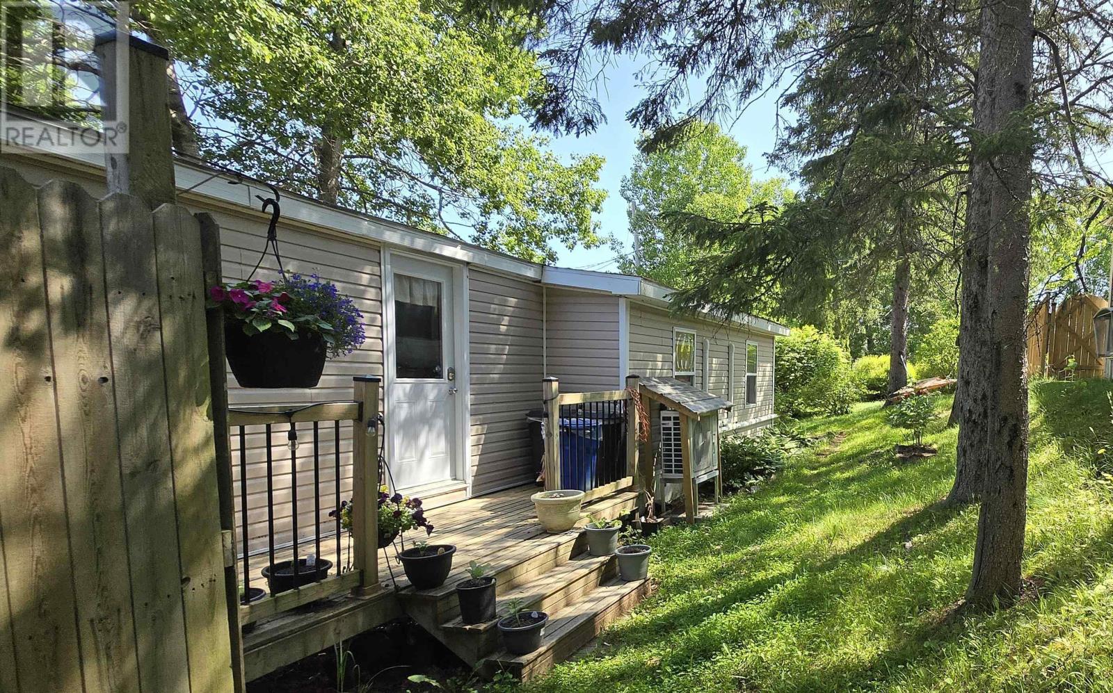 27 Pinecrest Drive, New Minas, Nova Scotia