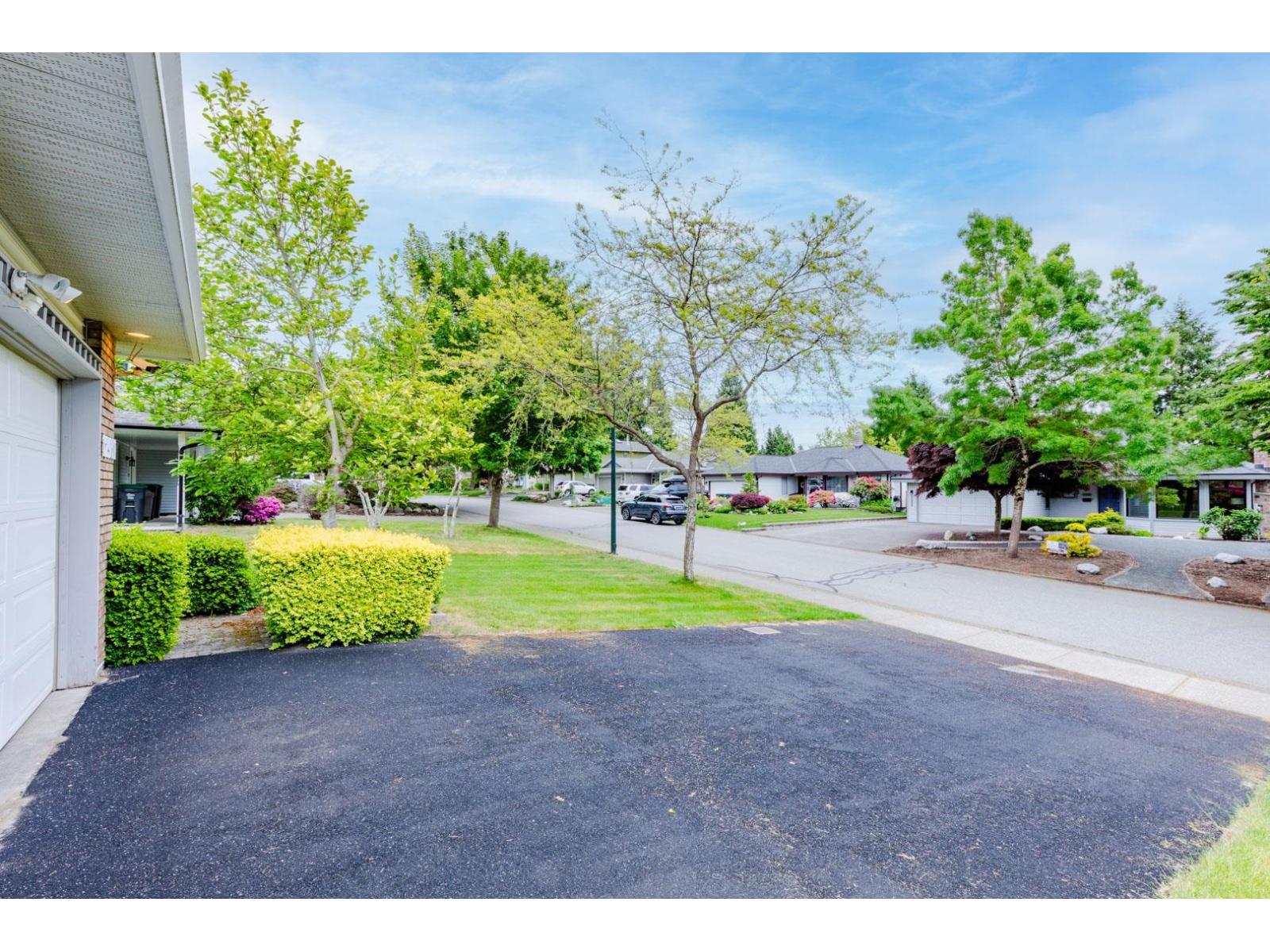 12931 18 Avenue, Surrey, British Columbia  V4A 7P7 - Photo 2 - R3125245