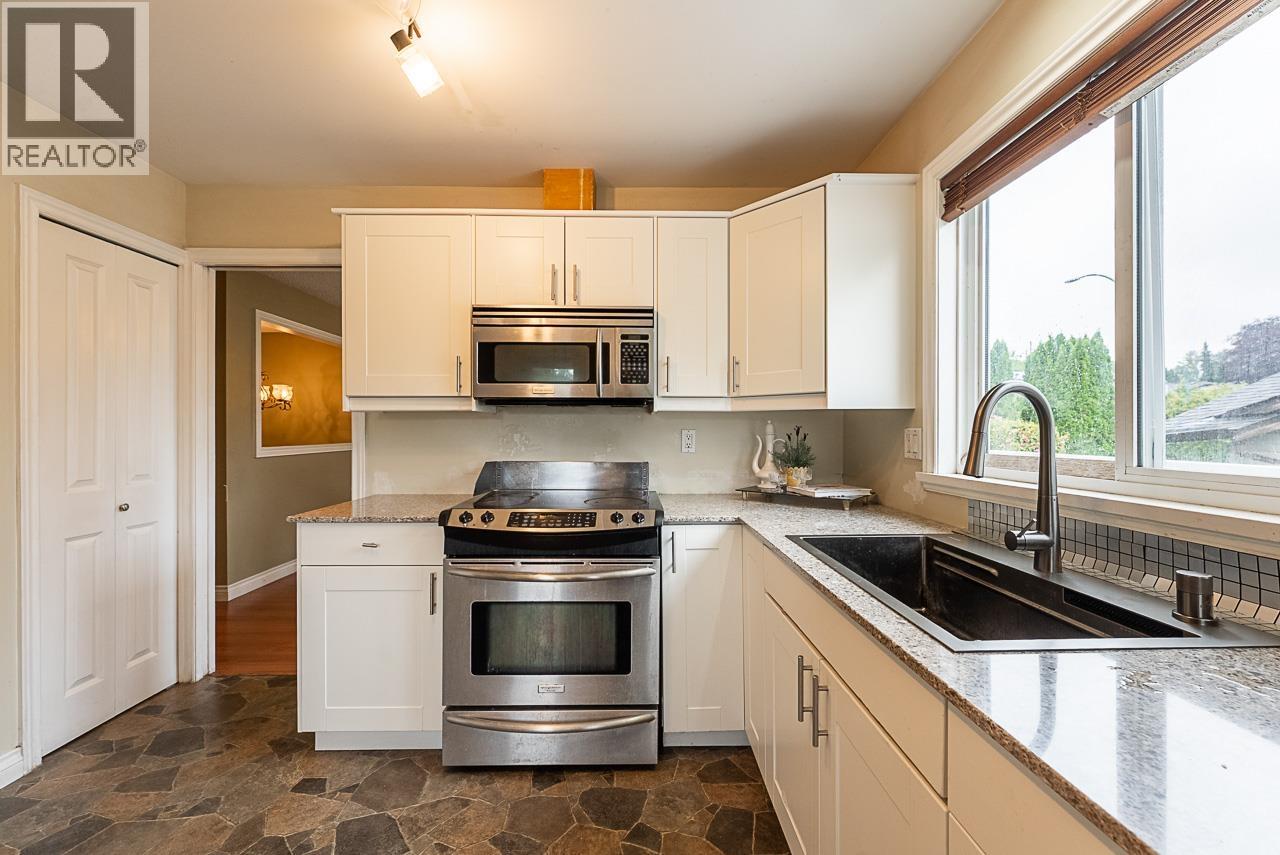781 Chilko Drive, Coquitlam, British Columbia  V3C 4X2 - Photo 8 - R3125238