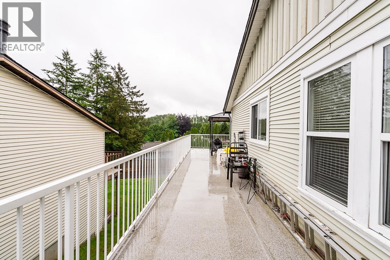 781 Chilko Drive, Coquitlam, British Columbia  V3C 4X2 - Photo 25 - R3125238
