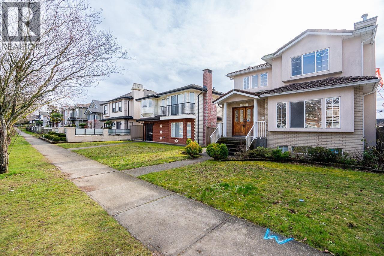 726 E 56TH AVENUE, Vancouver, British Columbia