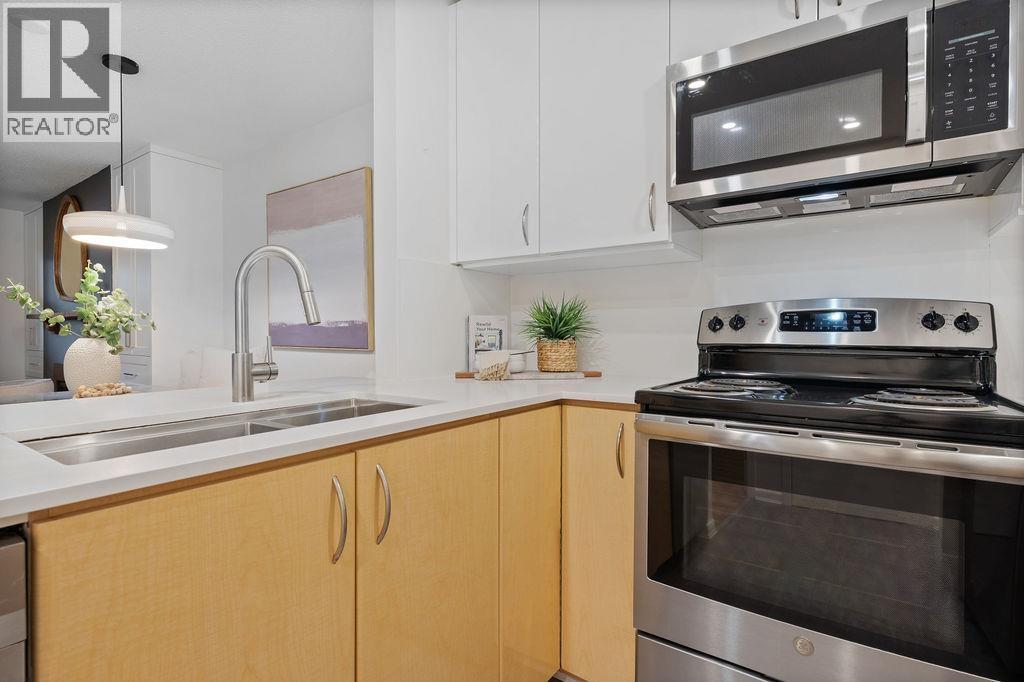 104 3023 W 4th Street, Vancouver, British Columbia  V6K 1R5 - Photo 5 - R3124999