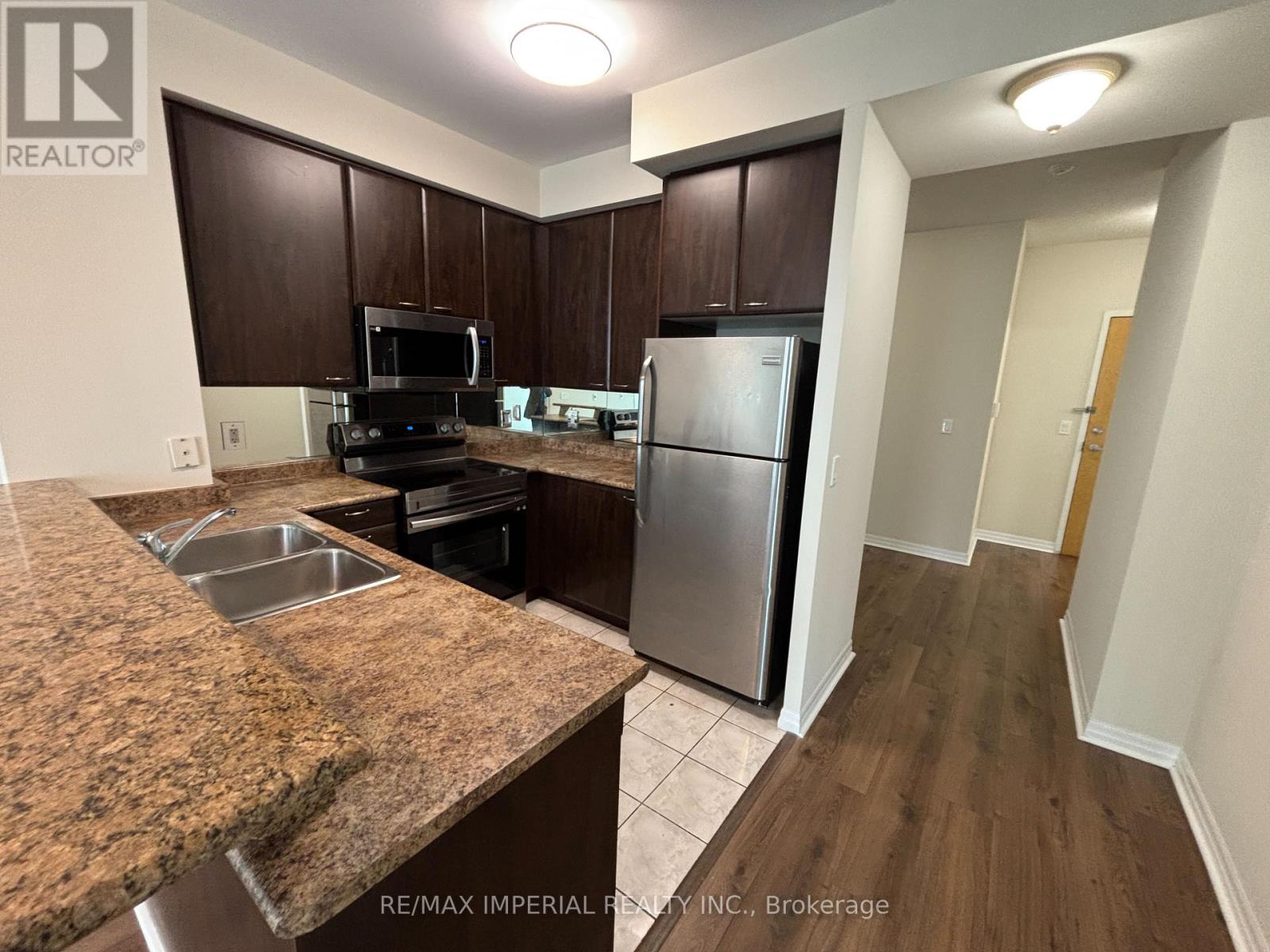 2110 - 220 Burnhamthorpe Road W, Mississauga, Ontario  L5B 4N4 - Photo 10 - W13146960