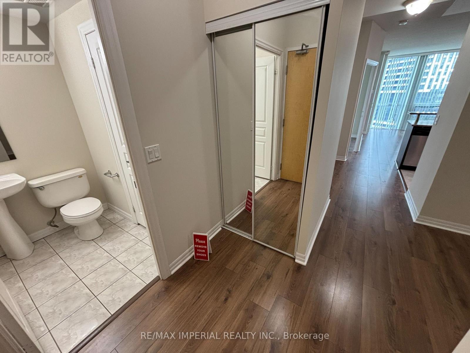2110 - 220 Burnhamthorpe Road W, Mississauga, Ontario  L5B 4N4 - Photo 5 - W13146960