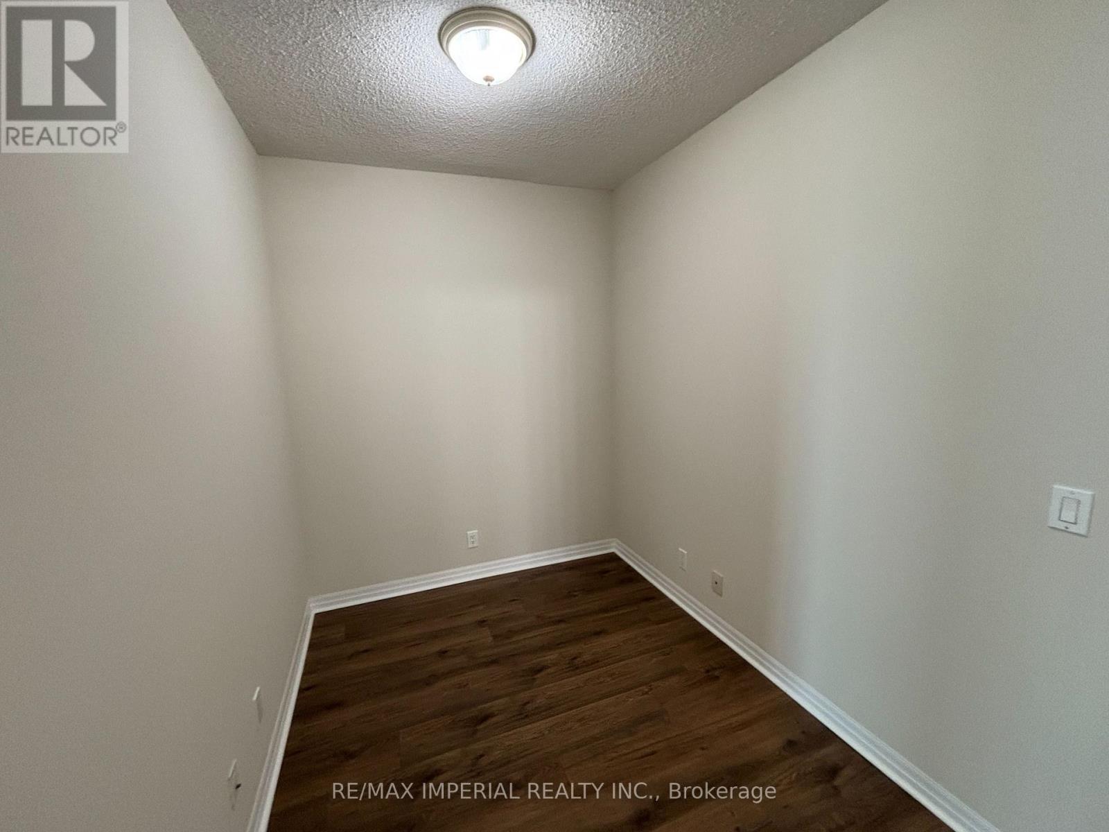 2110 - 220 Burnhamthorpe Road W, Mississauga, Ontario  L5B 4N4 - Photo 6 - W13146960