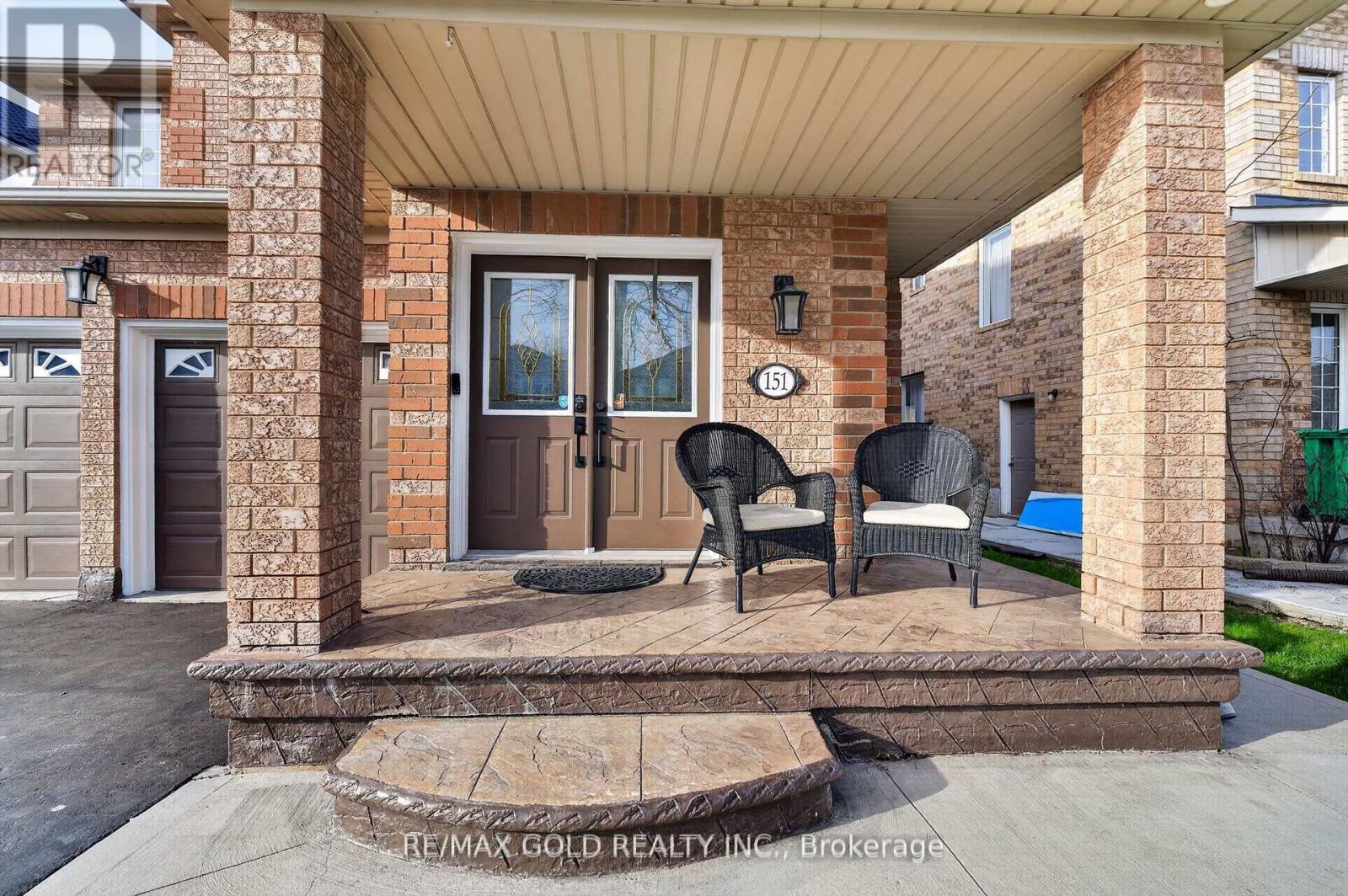 151 Brisdale Drive, Brampton, Ontario  L7A 2Y8 - Photo 3 - W13146962