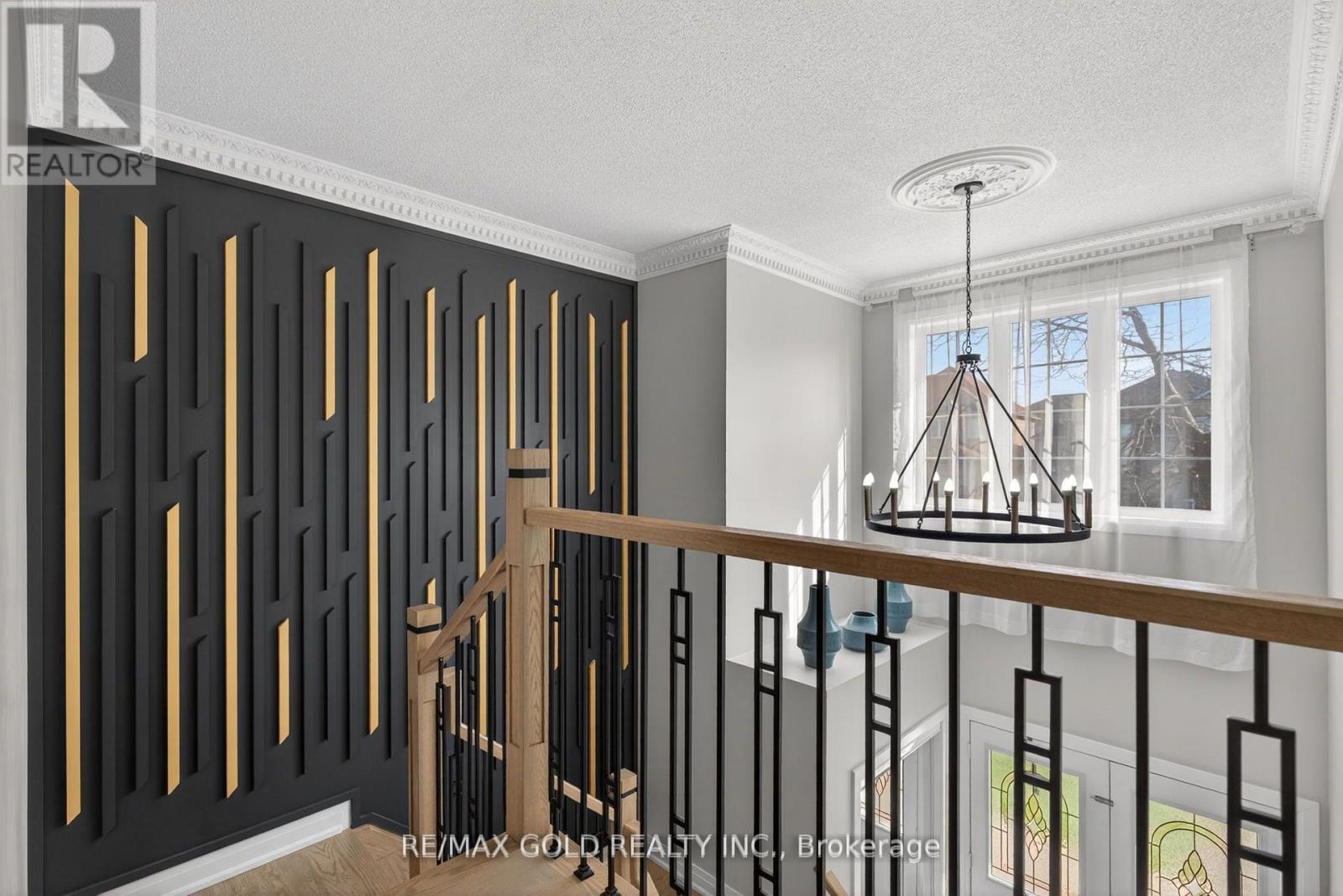 151 Brisdale Drive, Brampton, Ontario  L7A 2Y8 - Photo 6 - W13146962