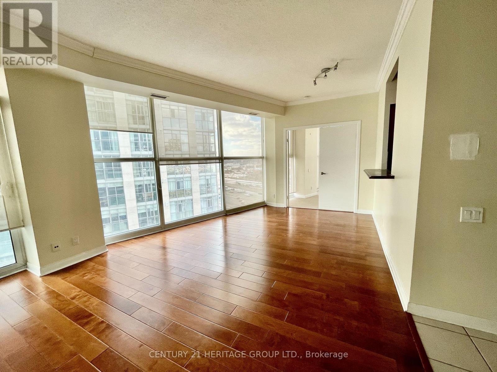 1005 - 2067 Lake Shore Boulevard W, Toronto, Ontario  M8V 2Z6 - Photo 3 - W13146974