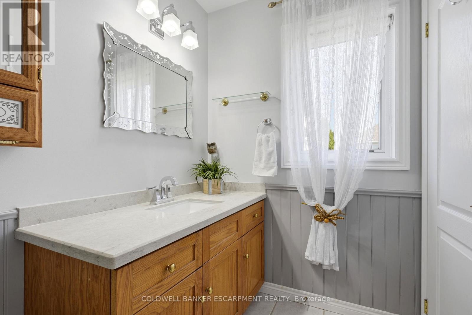 11 Kingsley Road, Halton Hills, Ontario  L7J 2Z5 - Photo 23 - W13146976
