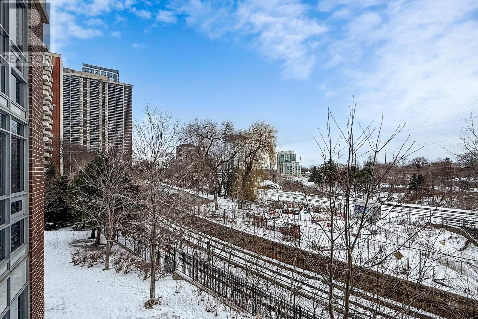 204 - 3 Michael Power Place, Toronto, Ontario  M9A 0A2 - Photo 26 - W13146980