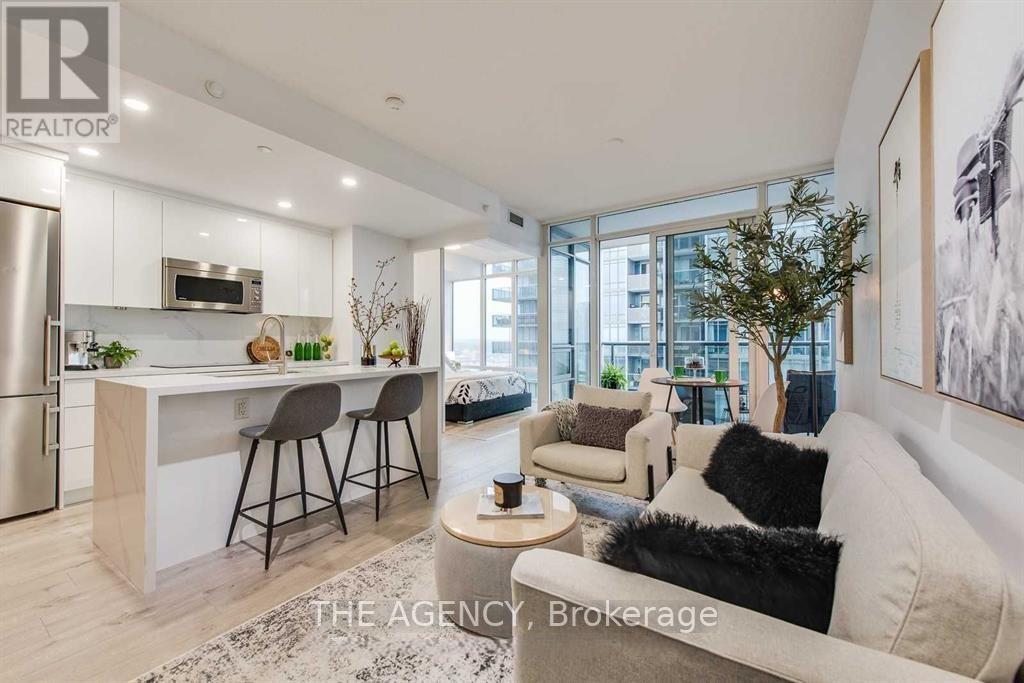 1510 - 88 Park Lawn Road, Toronto, Ontario M8Y 0B5 - Photo 4 - W13146986