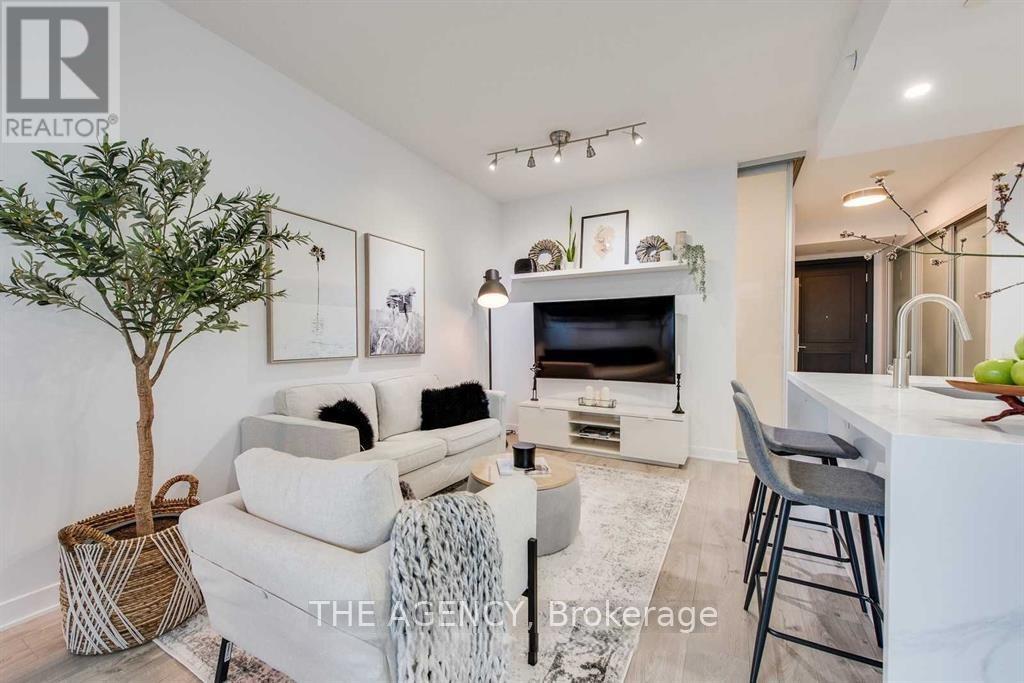 1510 - 88 Park Lawn Road, Toronto, Ontario M8Y 0B5 - Photo 6 - W13146986