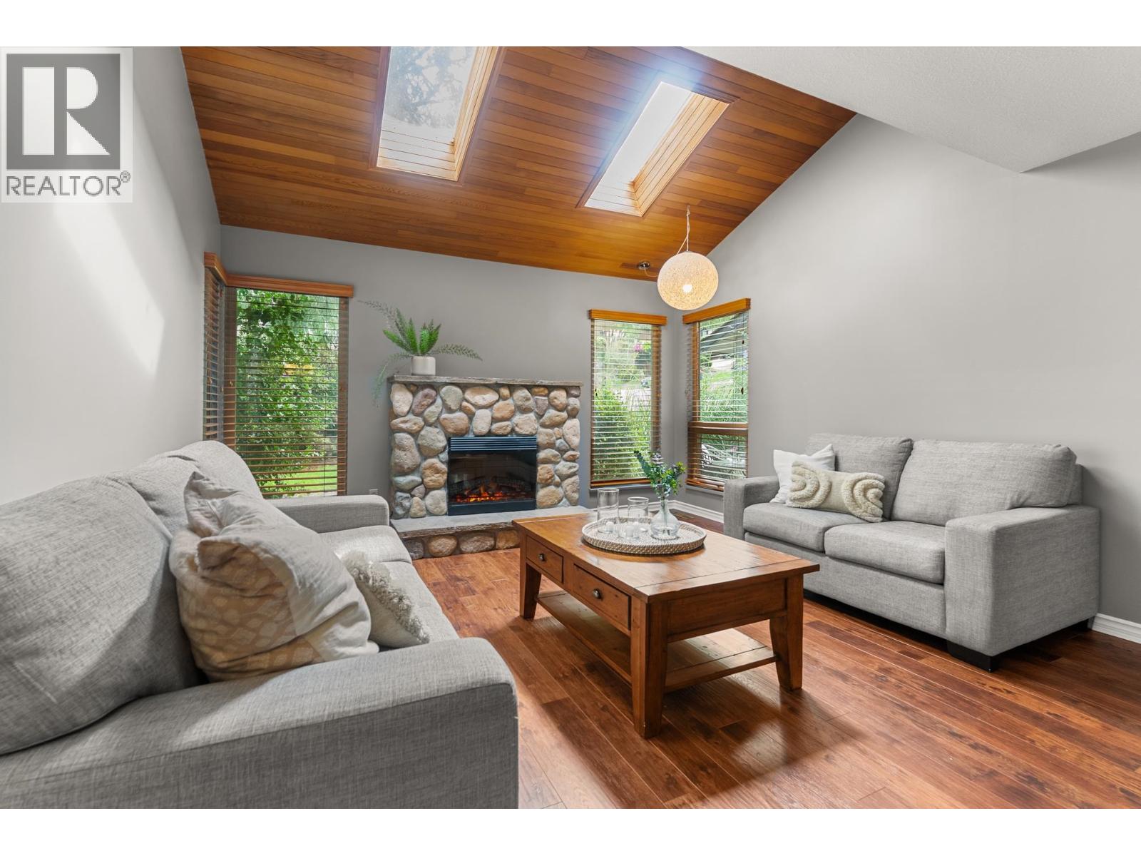 5627 Timbervalley Road, Delta, British Columbia V4L 2E7 - Photo 5 - R3124718