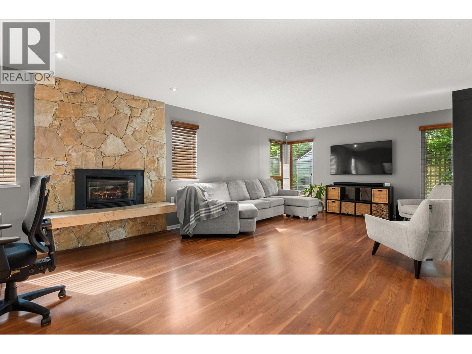 5627 Timbervalley Road, Delta, British Columbia V4L 2E7 - Photo 11 - R3124718