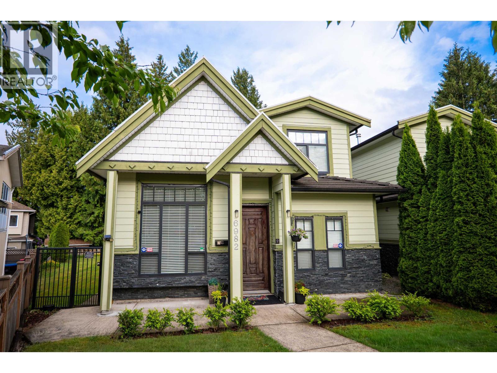 6982 BURNS COURT, Burnaby, British Columbia