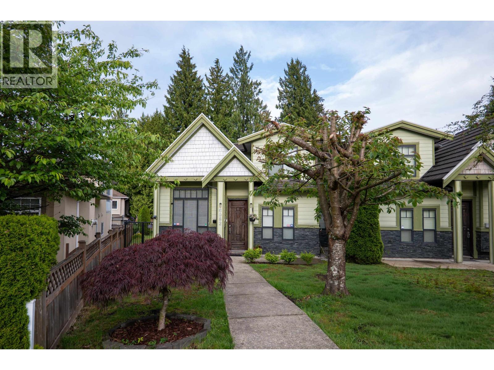 6982 Burns Court, Burnaby, British Columbia  V5E 1T6 - Photo 2 - R3125270