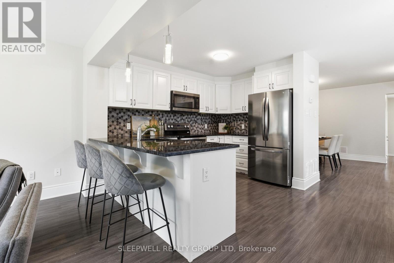 320 Lipizzaner Street, Ottawa, Ontario  K2S 0X9 - Photo 5 - X13147008
