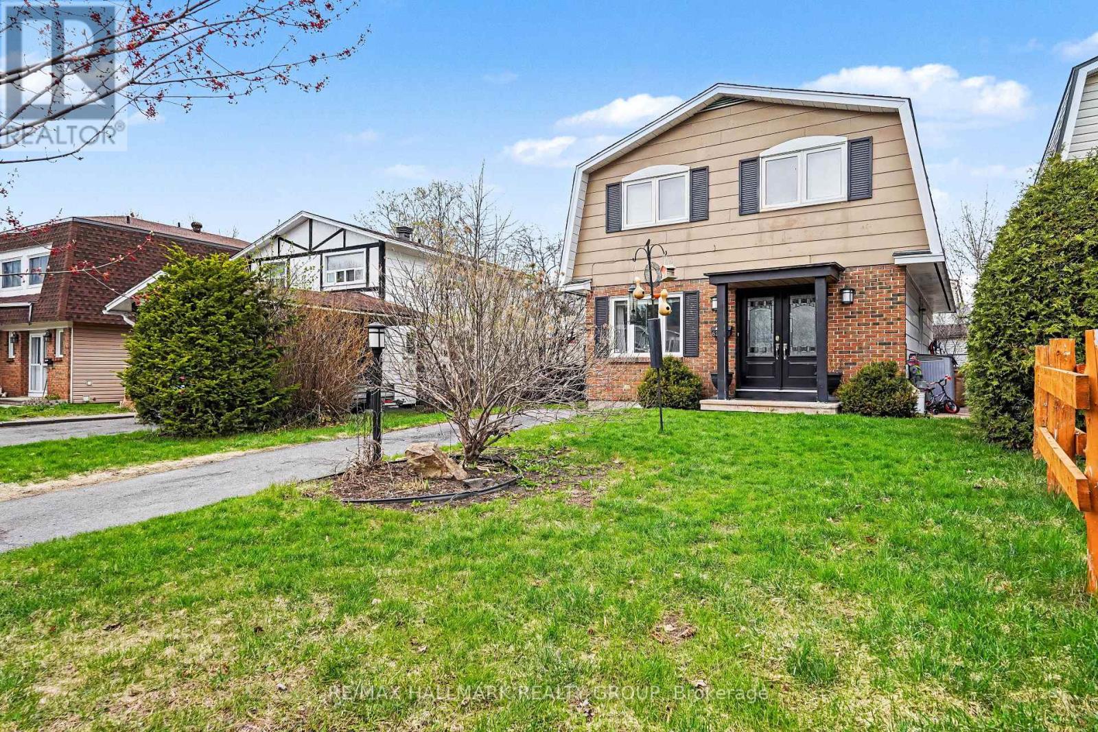 62 Priam Way, Ottawa, Ontario  K2H 8S8 - Photo 4 - X13147020