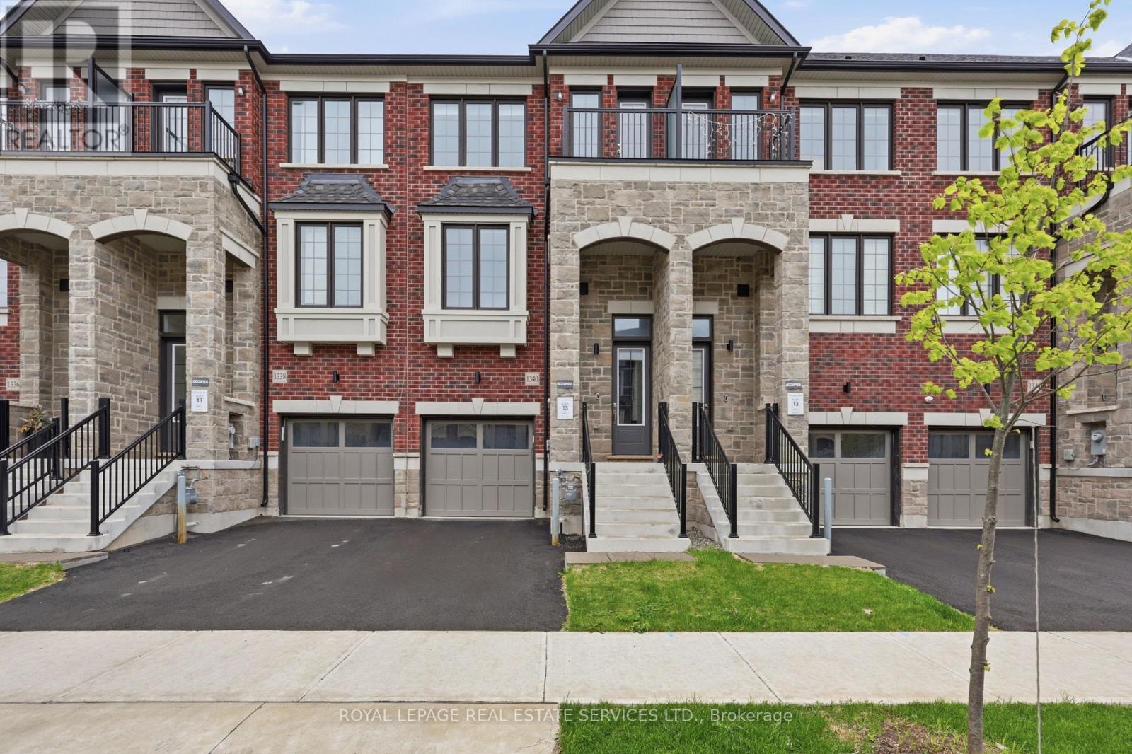 1340 Kaniv Street, Oakville, Ontario L6M 5R3 - Photo 3 - W13134384