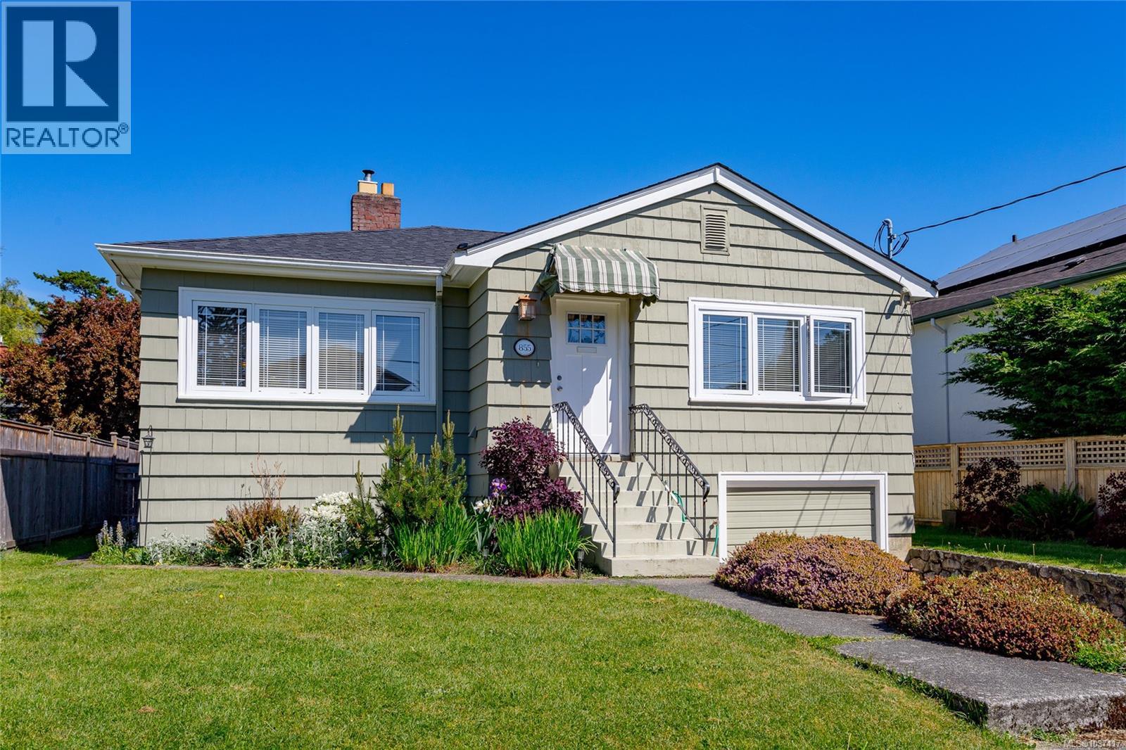 855 Linkleas Ave, Oak Bay, British Columbia  V8S 5C4 - Photo 1 - 1037417