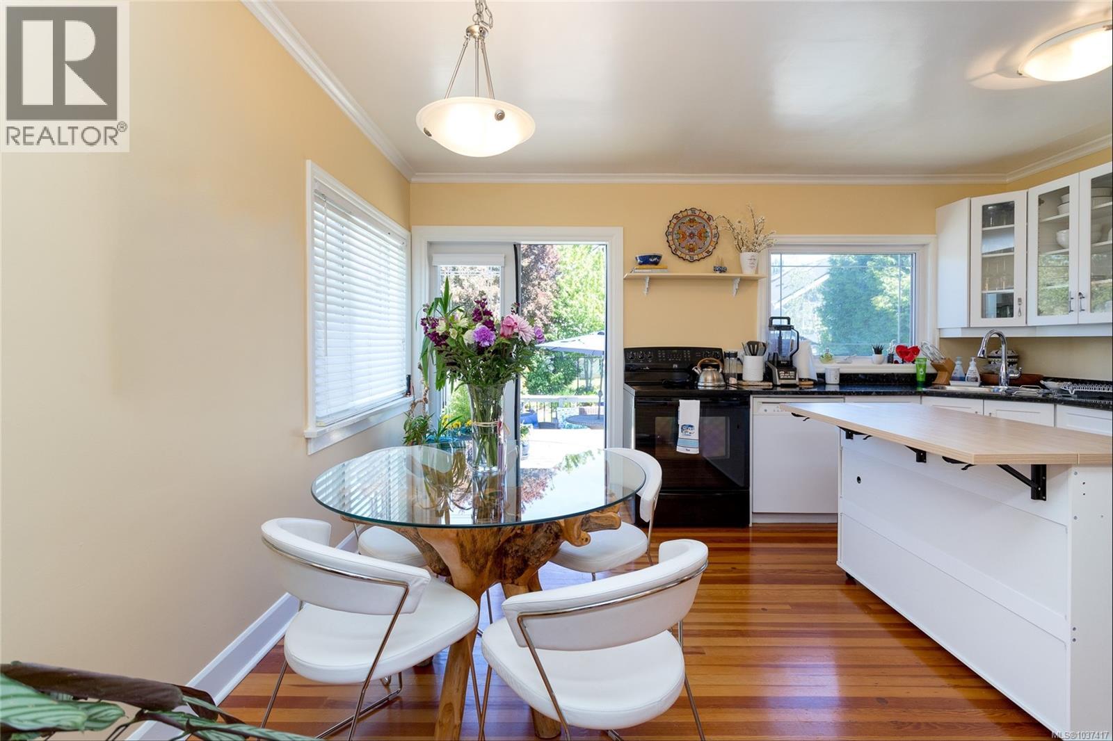 855 Linkleas Ave, Oak Bay, British Columbia  V8S 5C4 - Photo 10 - 1037417