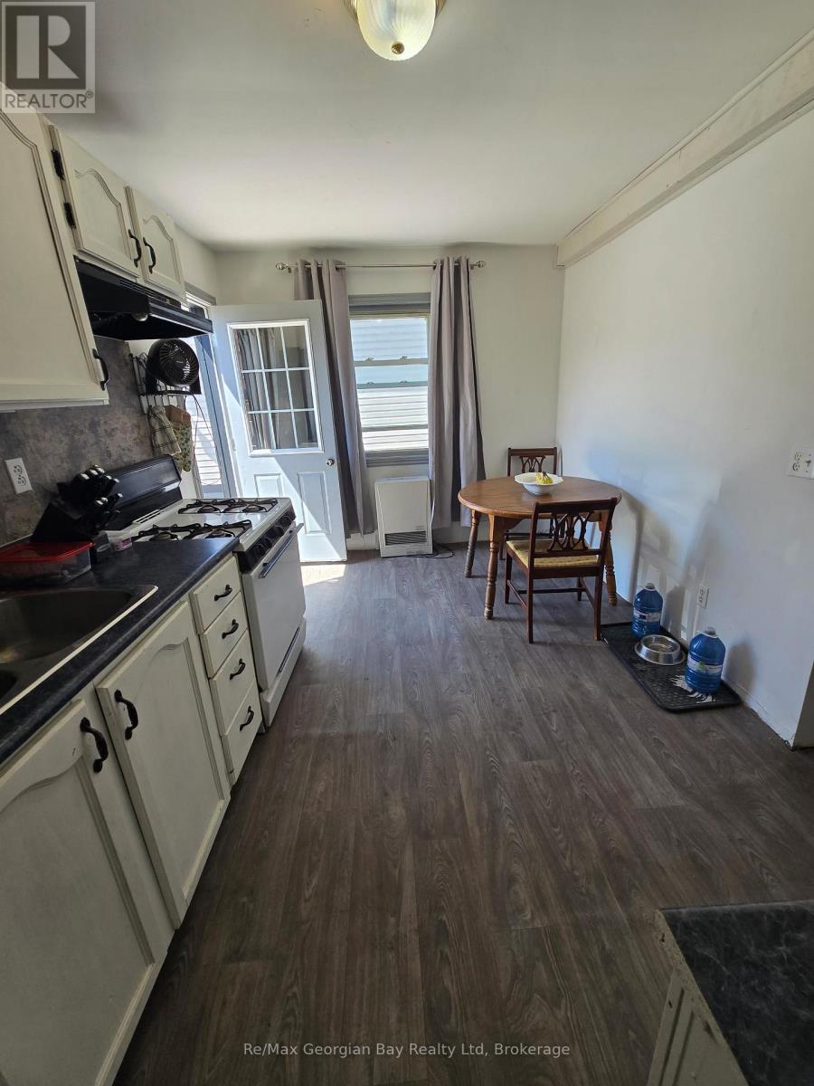 111 Andrew Street S, Orillia, Ontario  L3V 5J3 - Photo 3 - S13147010