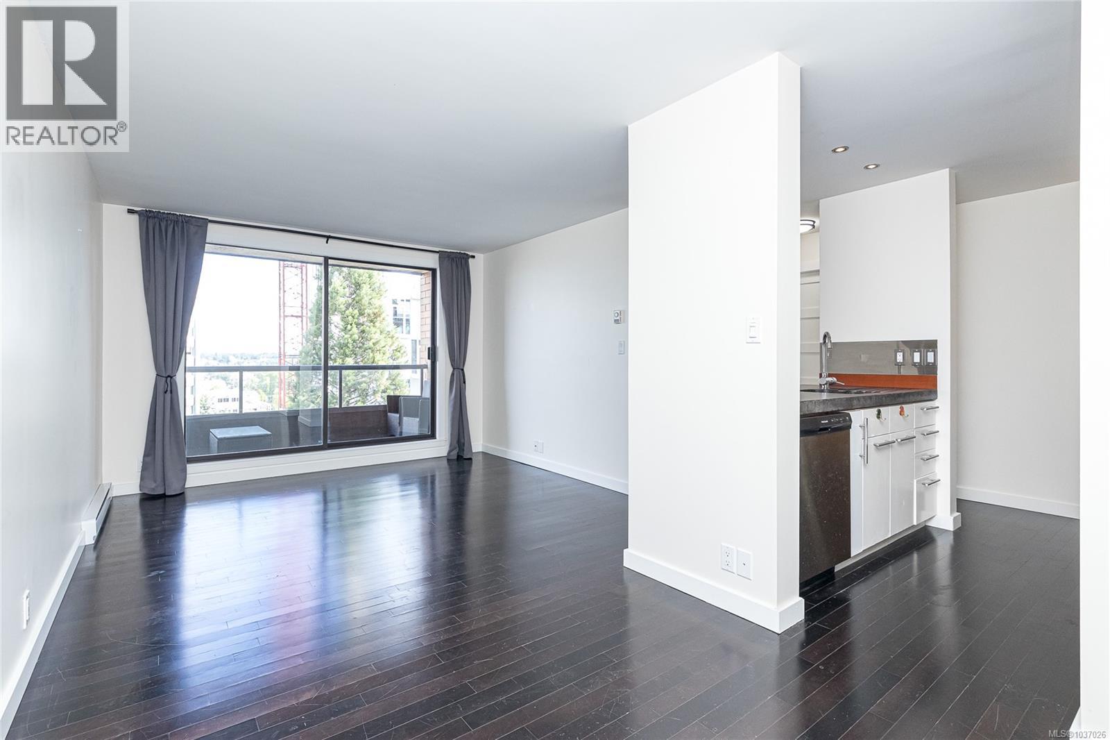 1005 1630 Quadra St, Victoria, British Columbia  V8W 3J5 - Photo 10 - 1037026