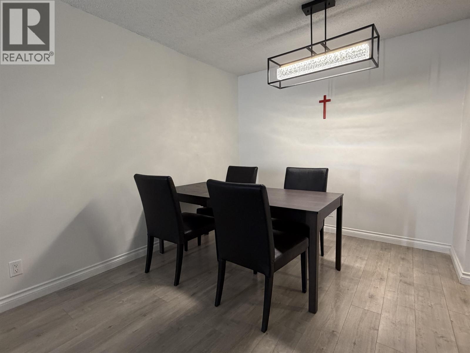 233 8460 LANSDOWNE ROAD, Richmond, British Columbia