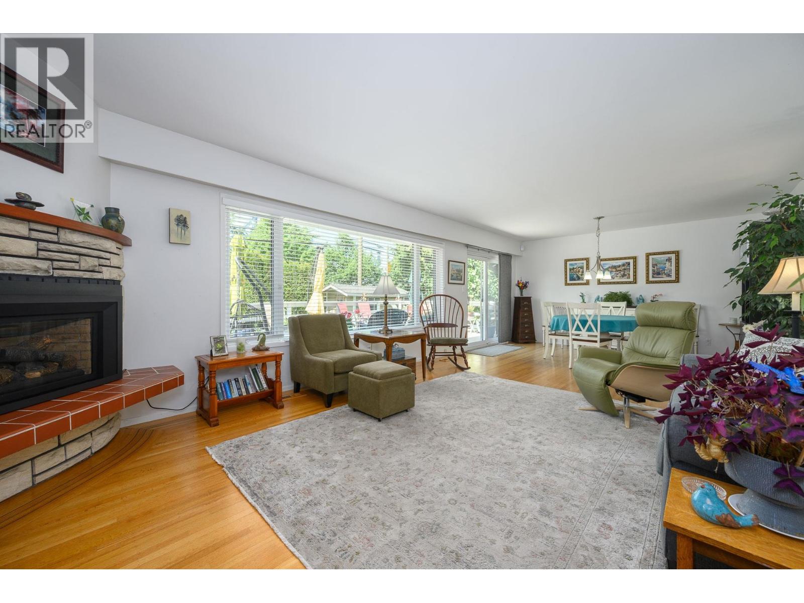 957 56a Street, Delta, British Columbia  V4L 1Y6 - Photo 4 - R3125332