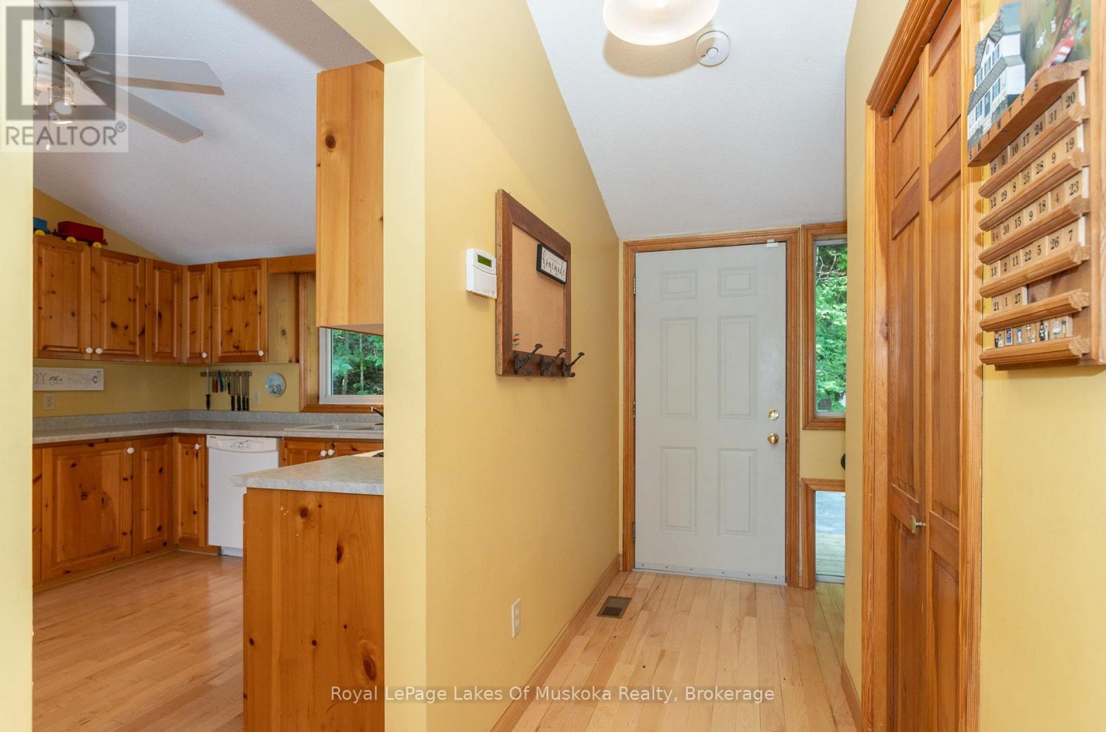 1078 Owls Court Lane, Lake Of Bays, Ontario  P1H 2J3 - Photo 4 - X13147006