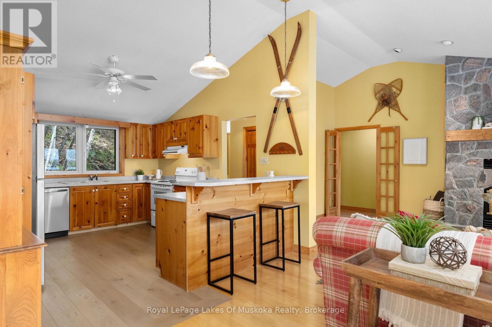 1078 Owls Court Lane, Lake Of Bays, Ontario  P1H 2J3 - Photo 8 - X13147006