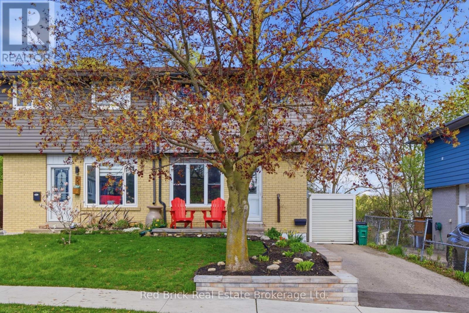 51 Clemens Avenue, Cambridge, Ontario  N3C 2W6 - Photo 1 - X13147014