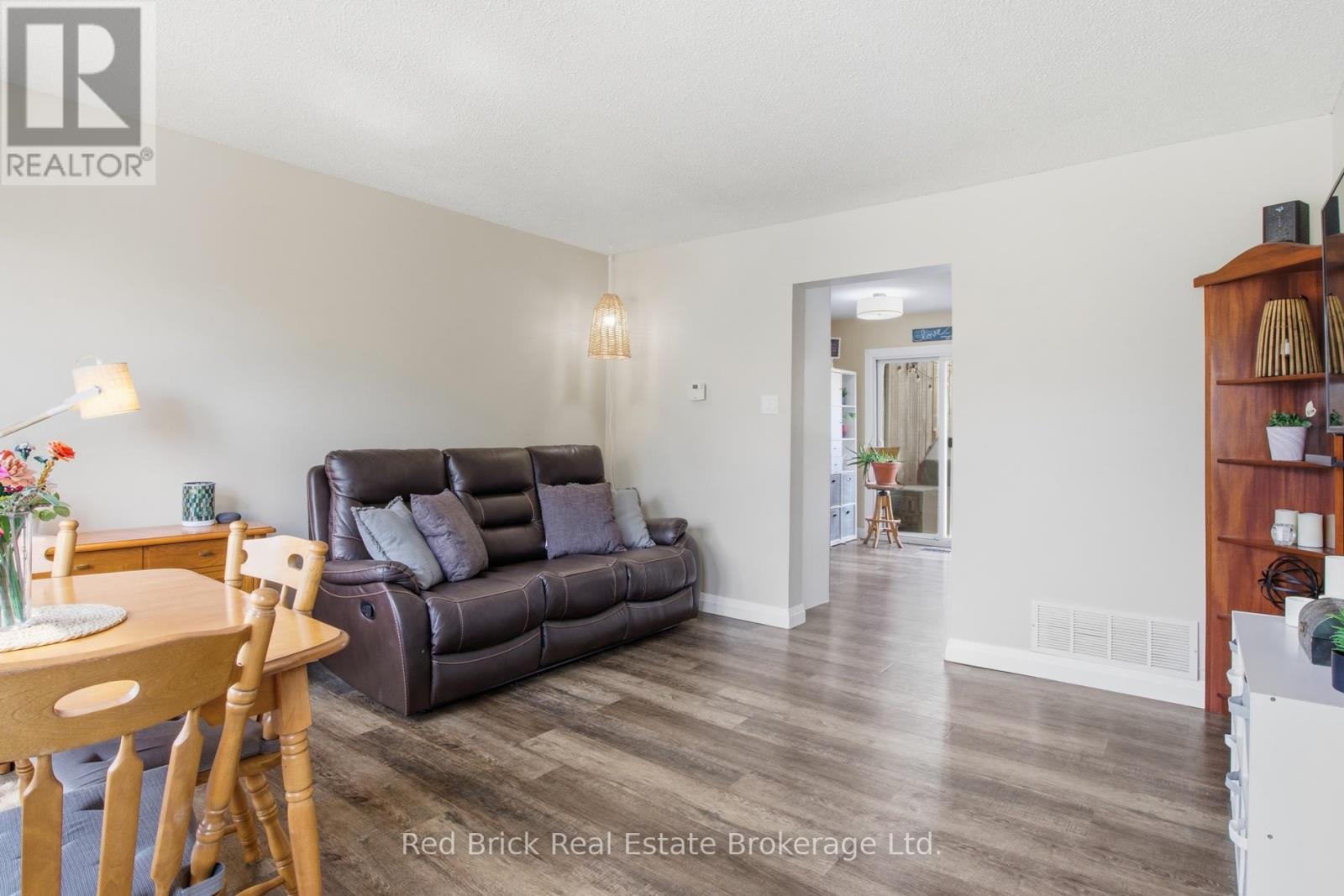 51 Clemens Avenue, Cambridge, Ontario  N3C 2W6 - Photo 10 - X13147014
