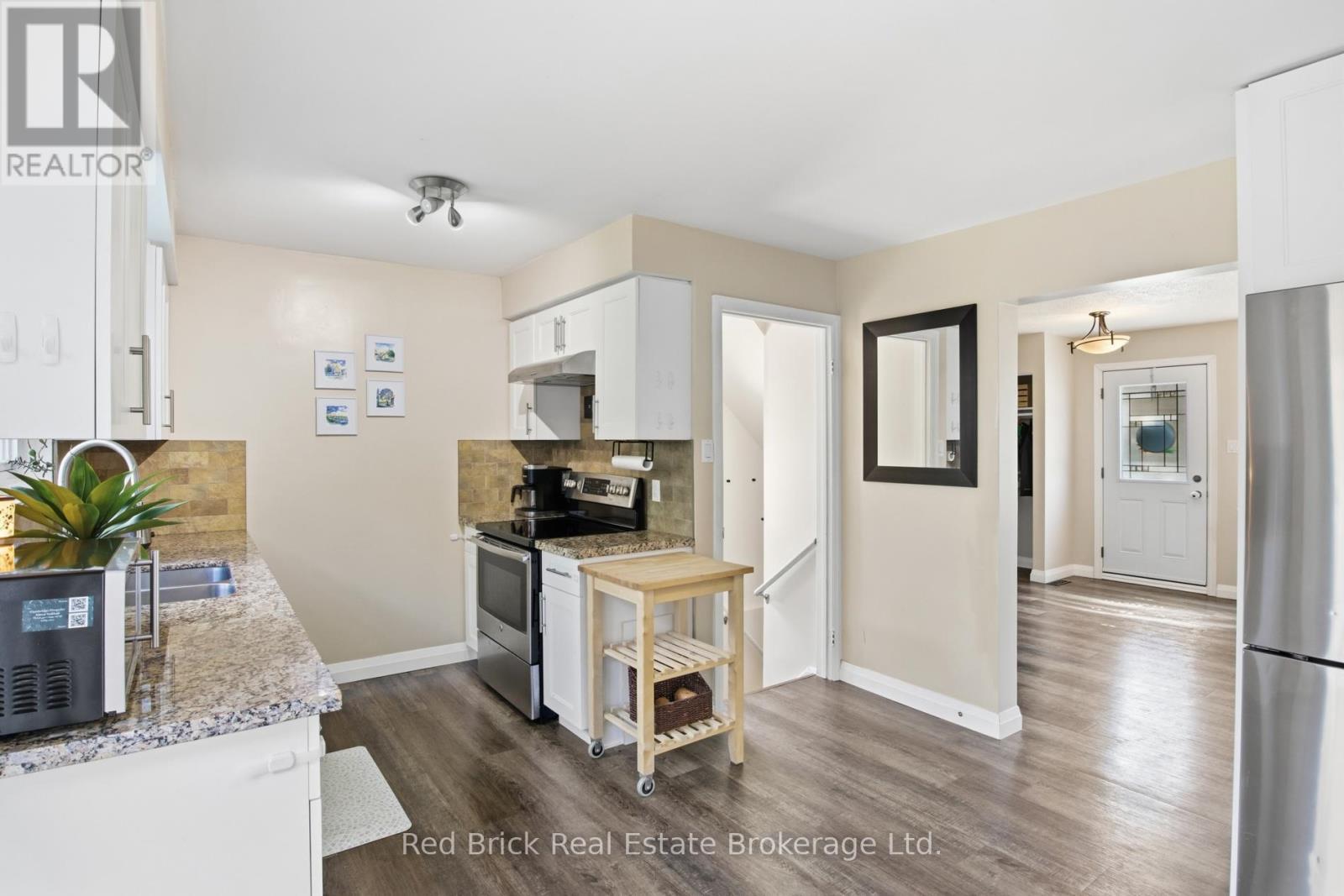 51 Clemens Avenue, Cambridge, Ontario  N3C 2W6 - Photo 12 - X13147014